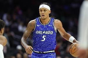 难阻失利！班凯罗16投6中&罚球12中10 得到22分11板8助1断