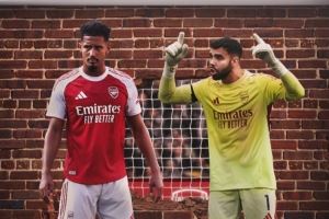 反戈!巴拉德是阿森纳青训出品,未在一线队出场、转会费230万欧