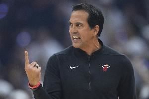 维金斯绝杀!媒体人:斯波不仅是战术布置而且因材施教 世界名帅