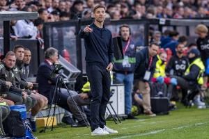 每体:皇马阵容轮换不足,阿隆索过度依赖姆巴佩和巴尔韦德等五人