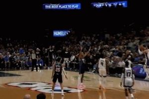 就差一点点!拉文后场超远折叠压哨三分打板命中 可惜先超时